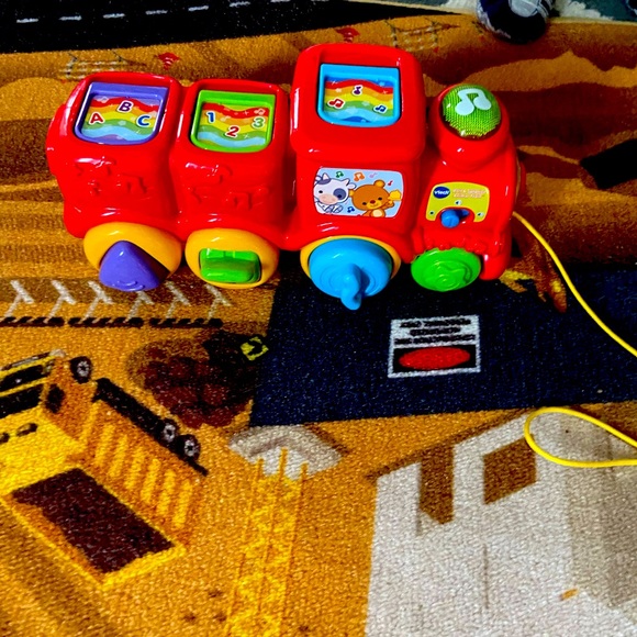 Vtech pull & surprise animal train - Picture 1 of 2
